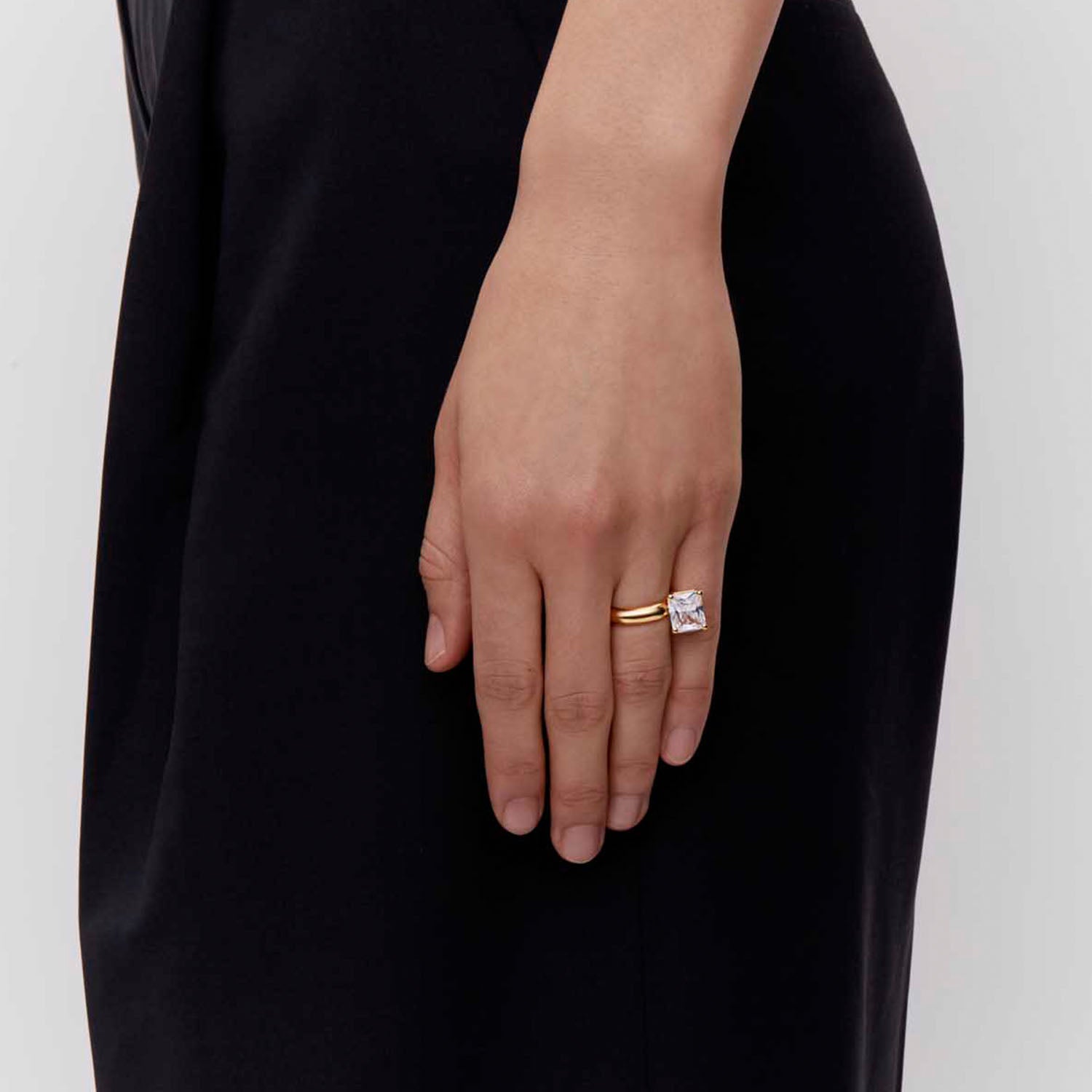 DETAIL214545