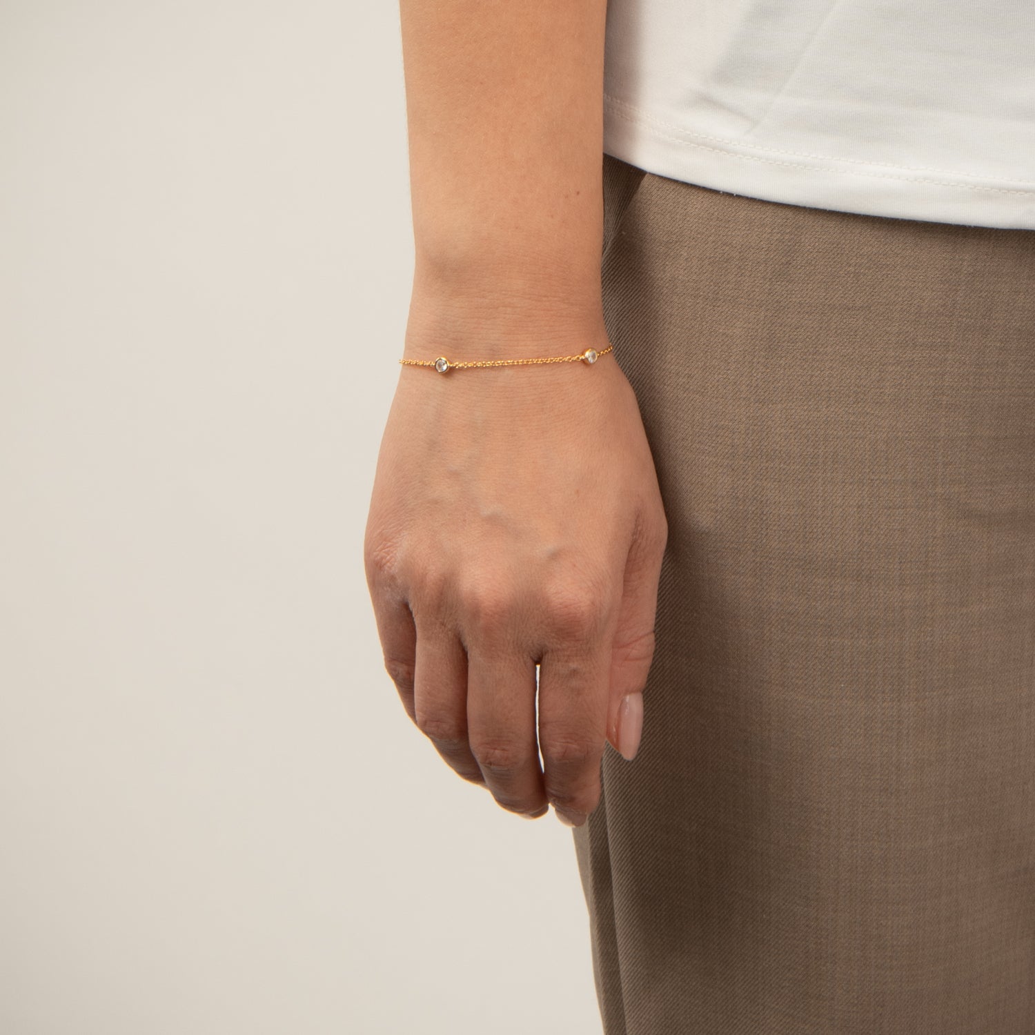 DETAIL232696