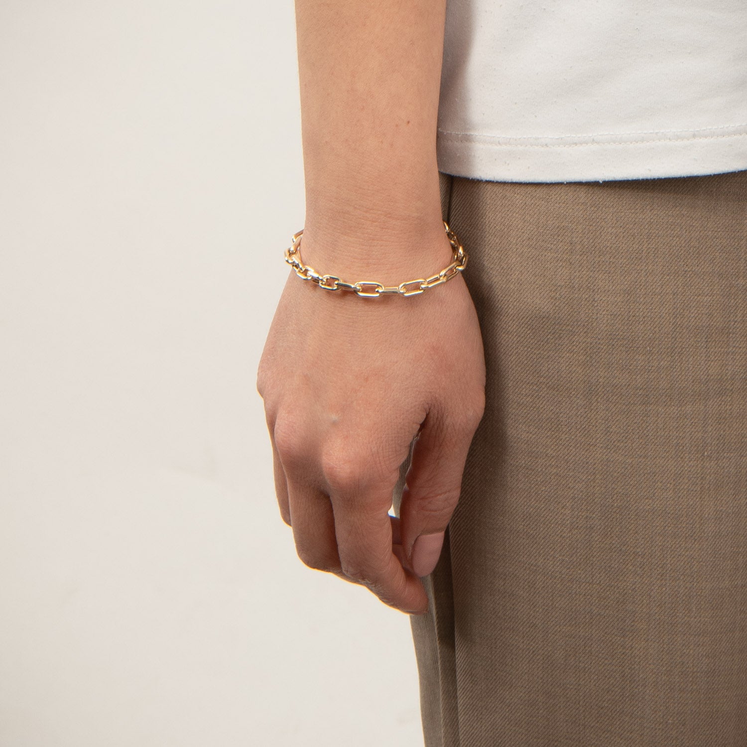 DETAIL237339