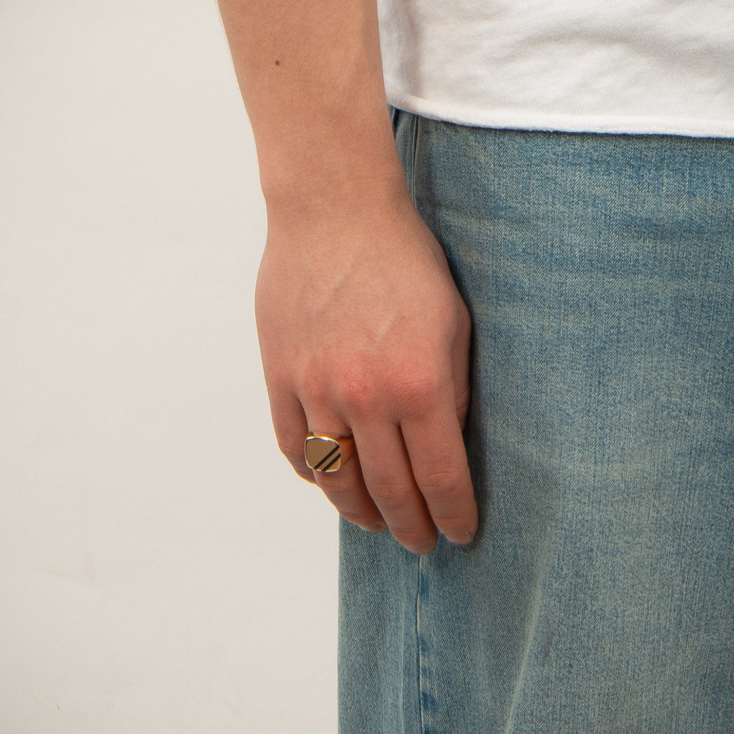 DETAIL237485