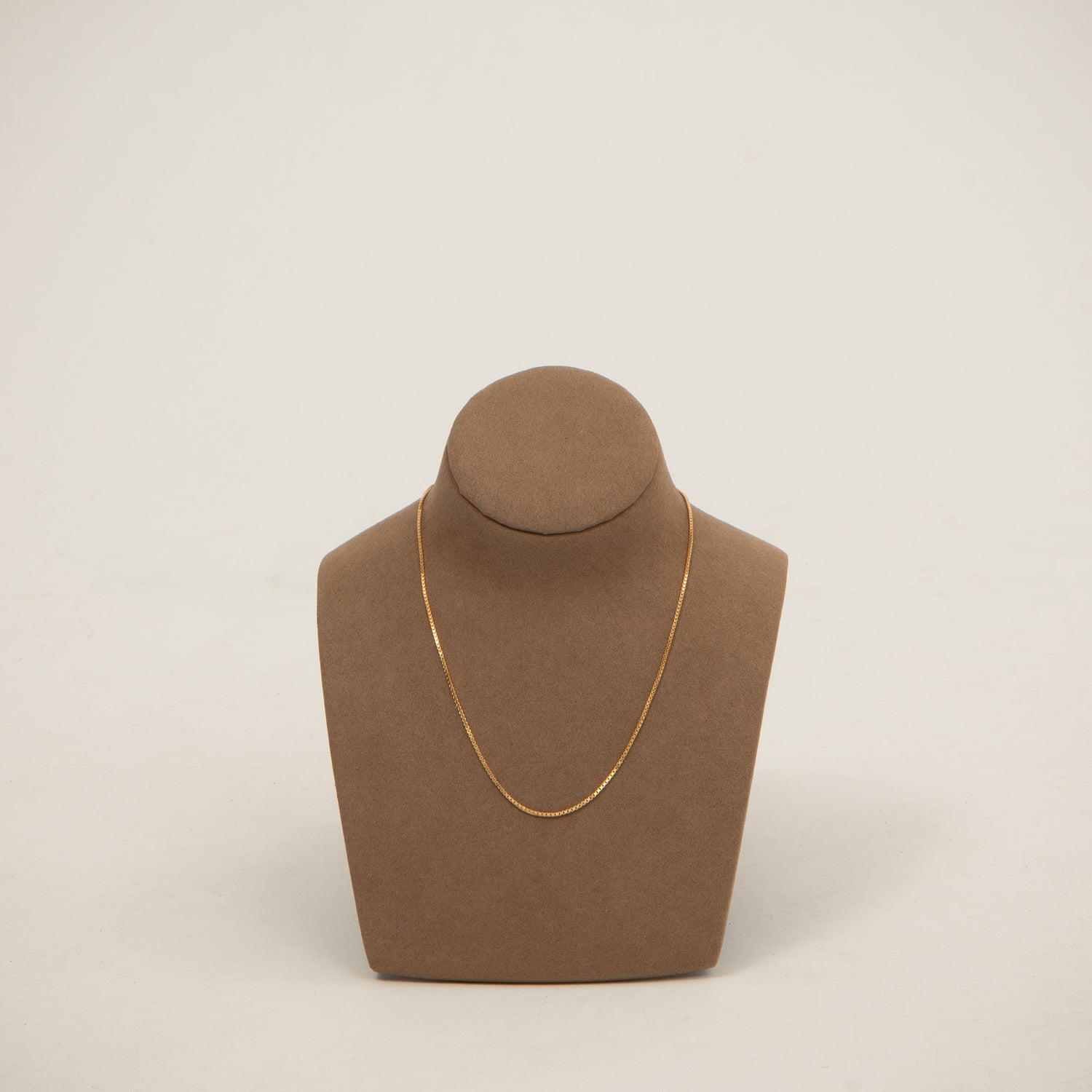 DETAIL235821