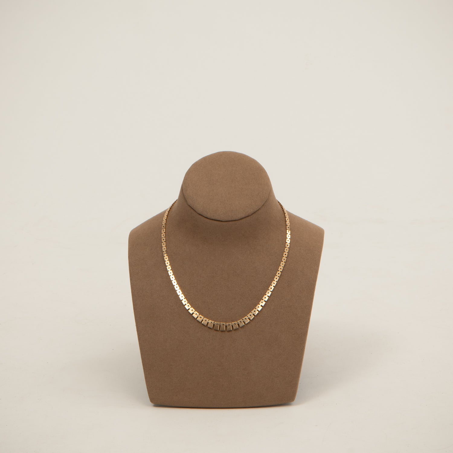 DETAIL235831