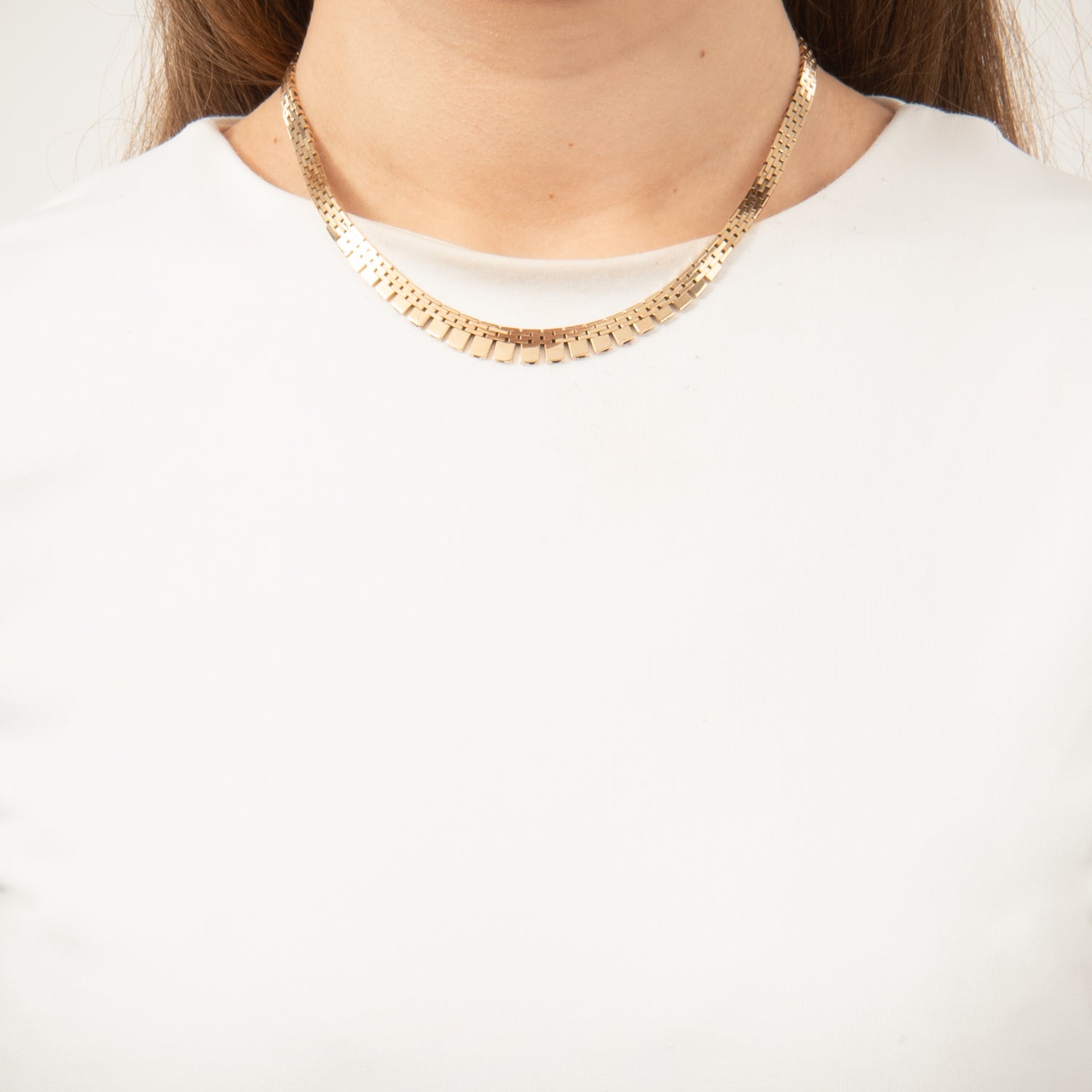 DETAIL235843