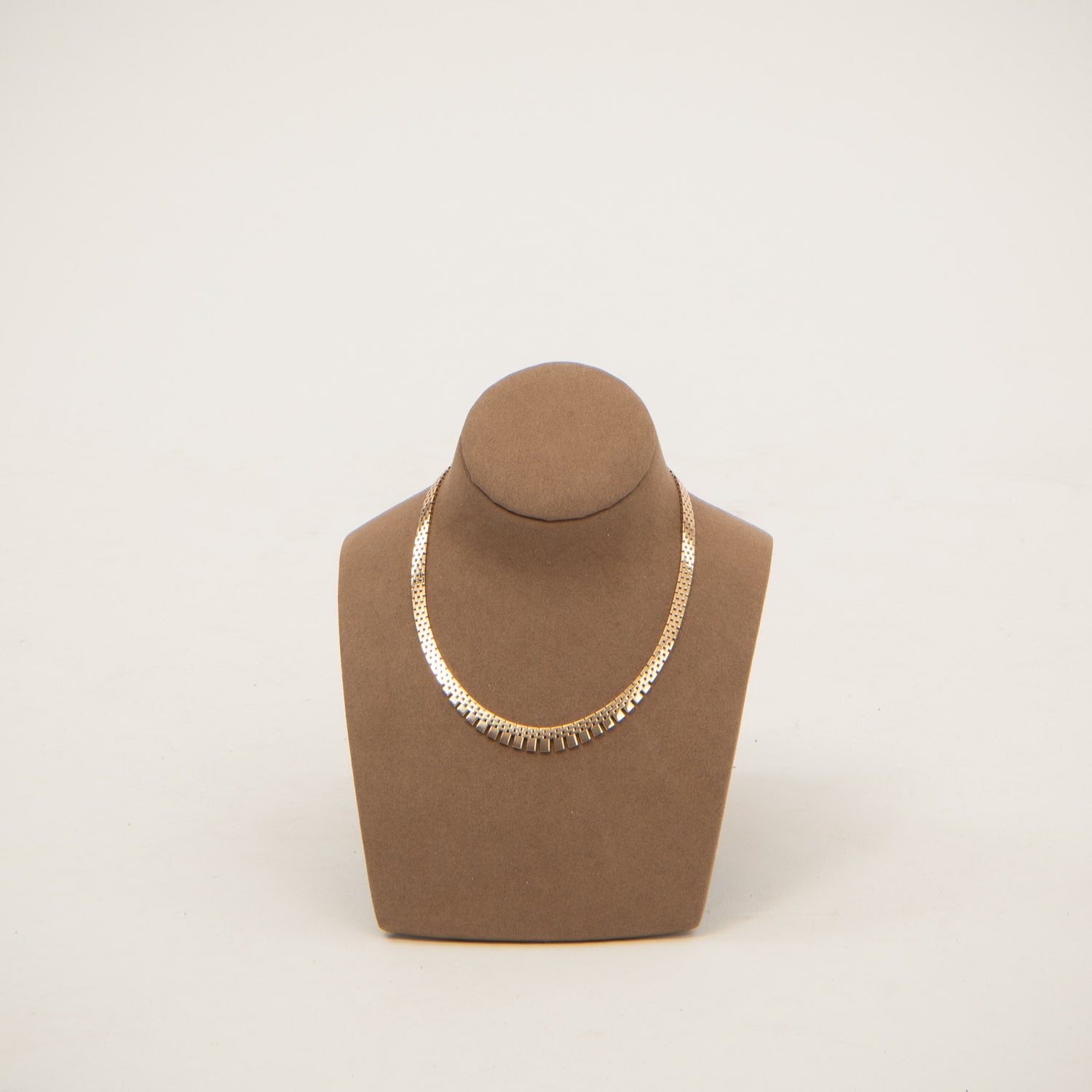 DETAIL236543