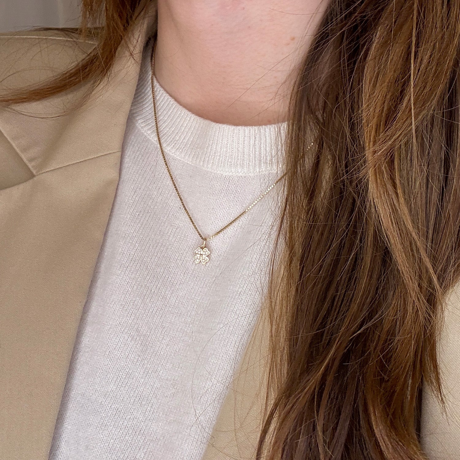 DETAIL228973