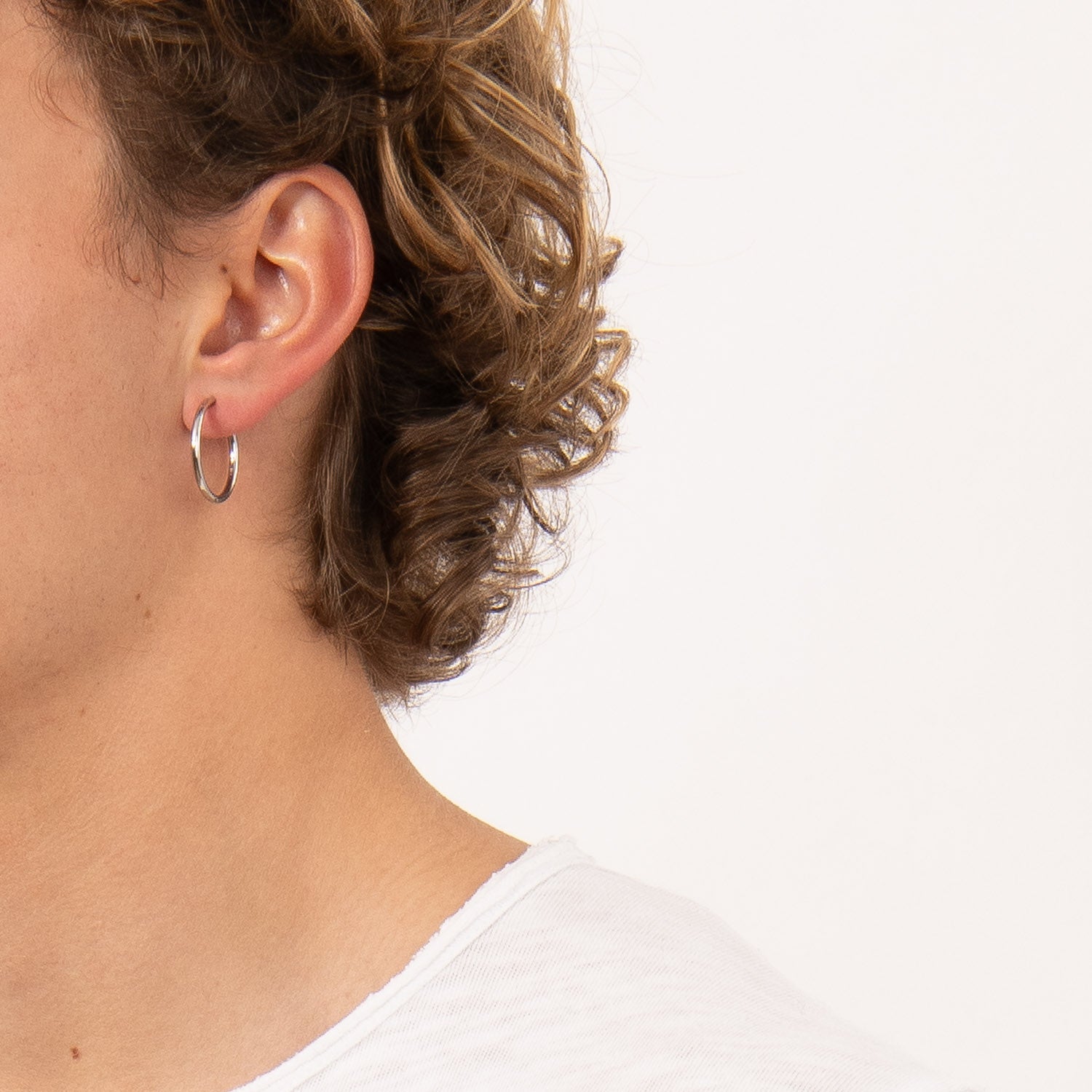 DETAIL240392