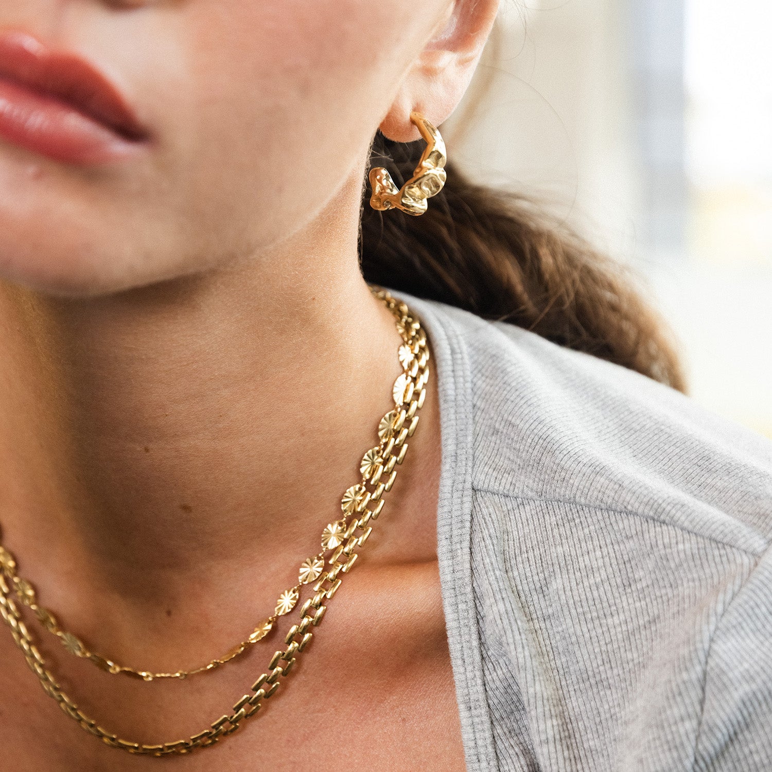 DETAIL234898