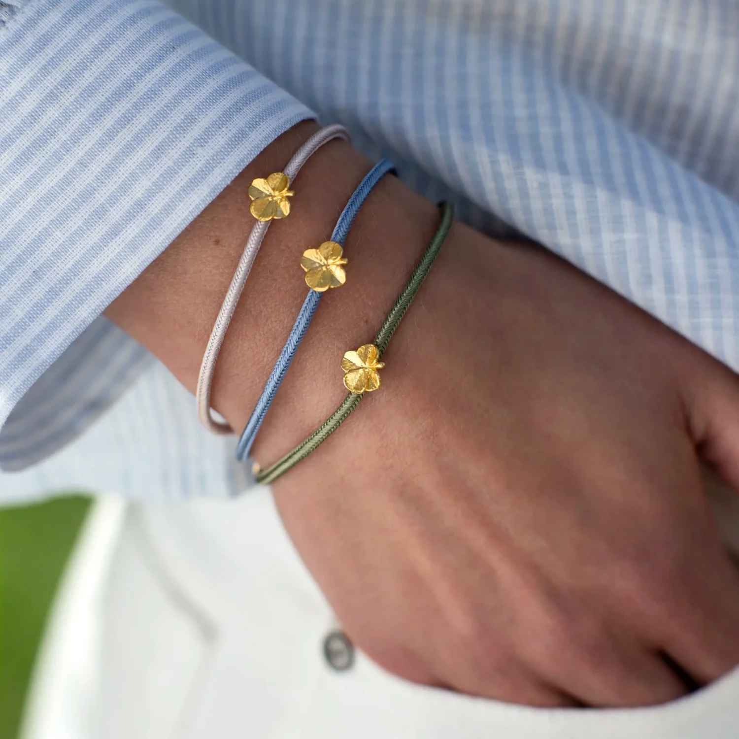 DETAIL257681