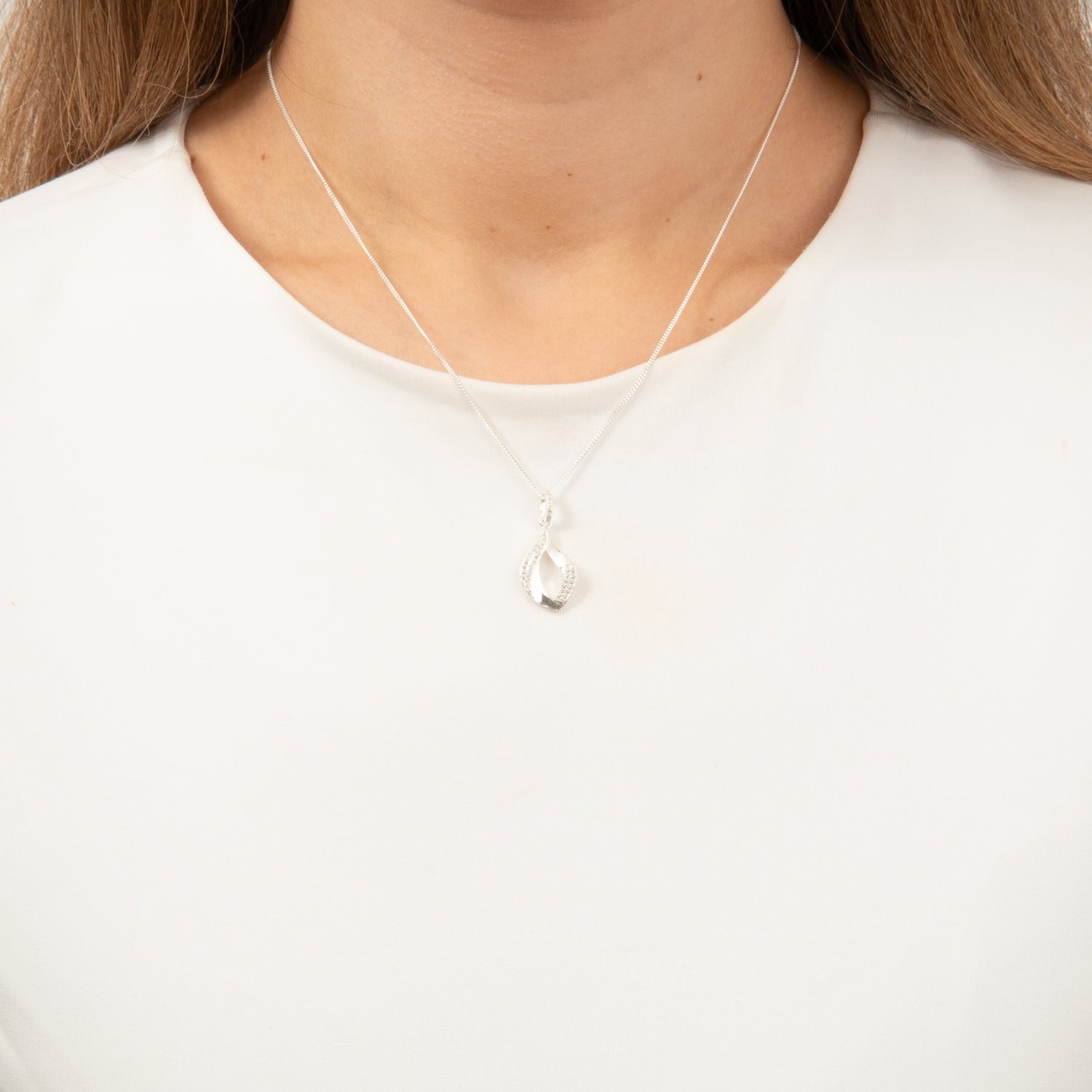 DETAIL233828