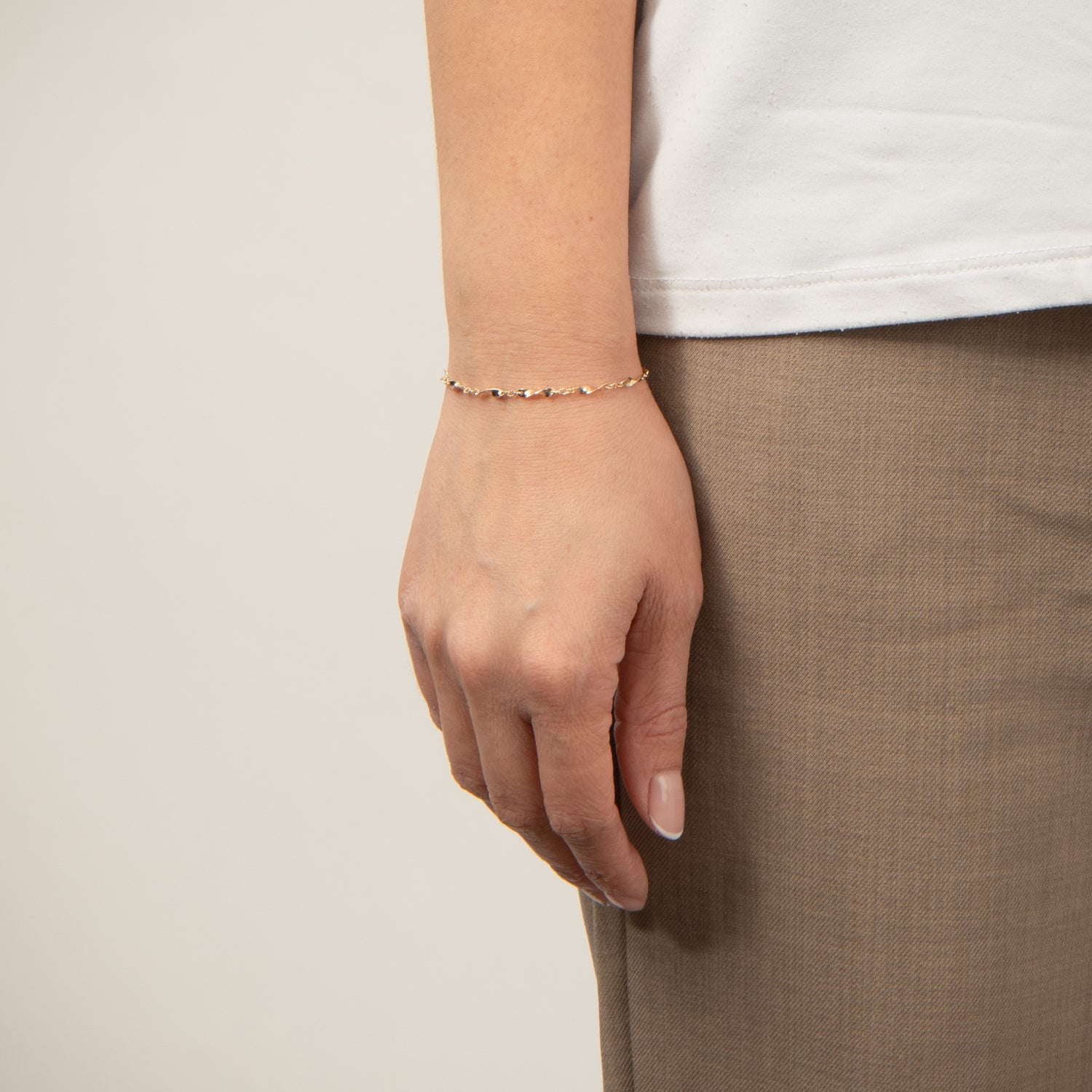 DETAIL235223