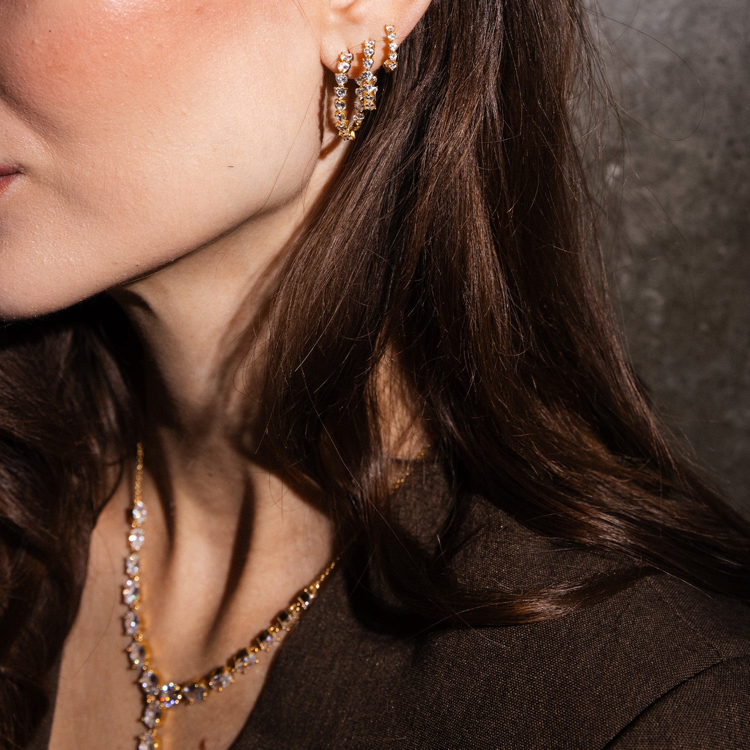 DETAIL234975