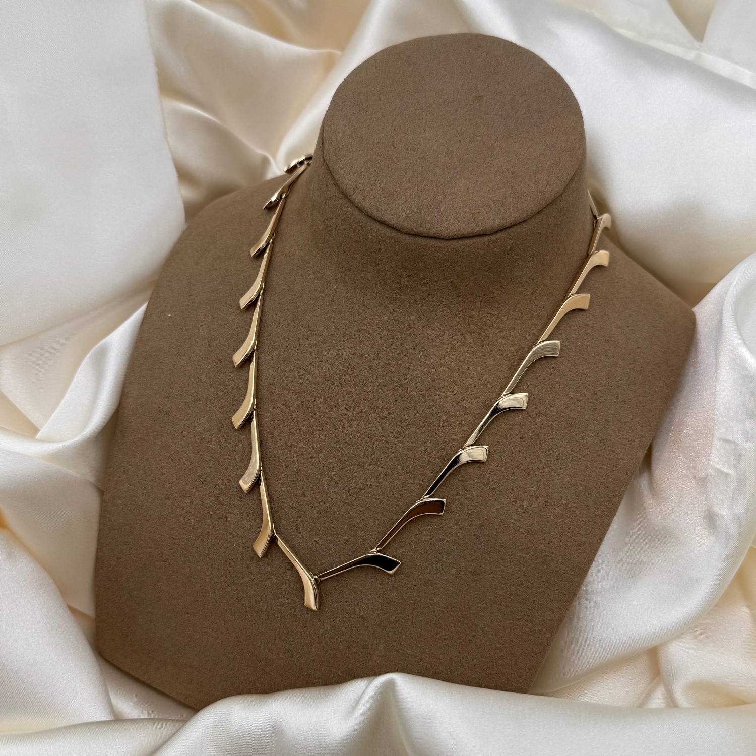 DETAIL236583