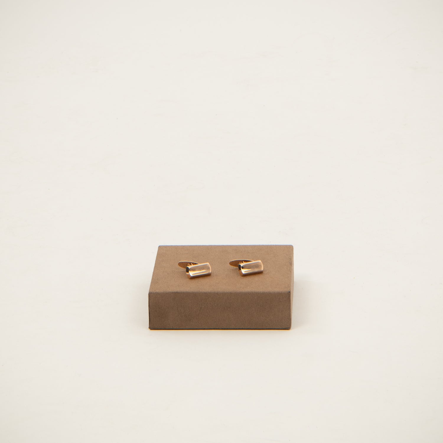 DETAIL235121