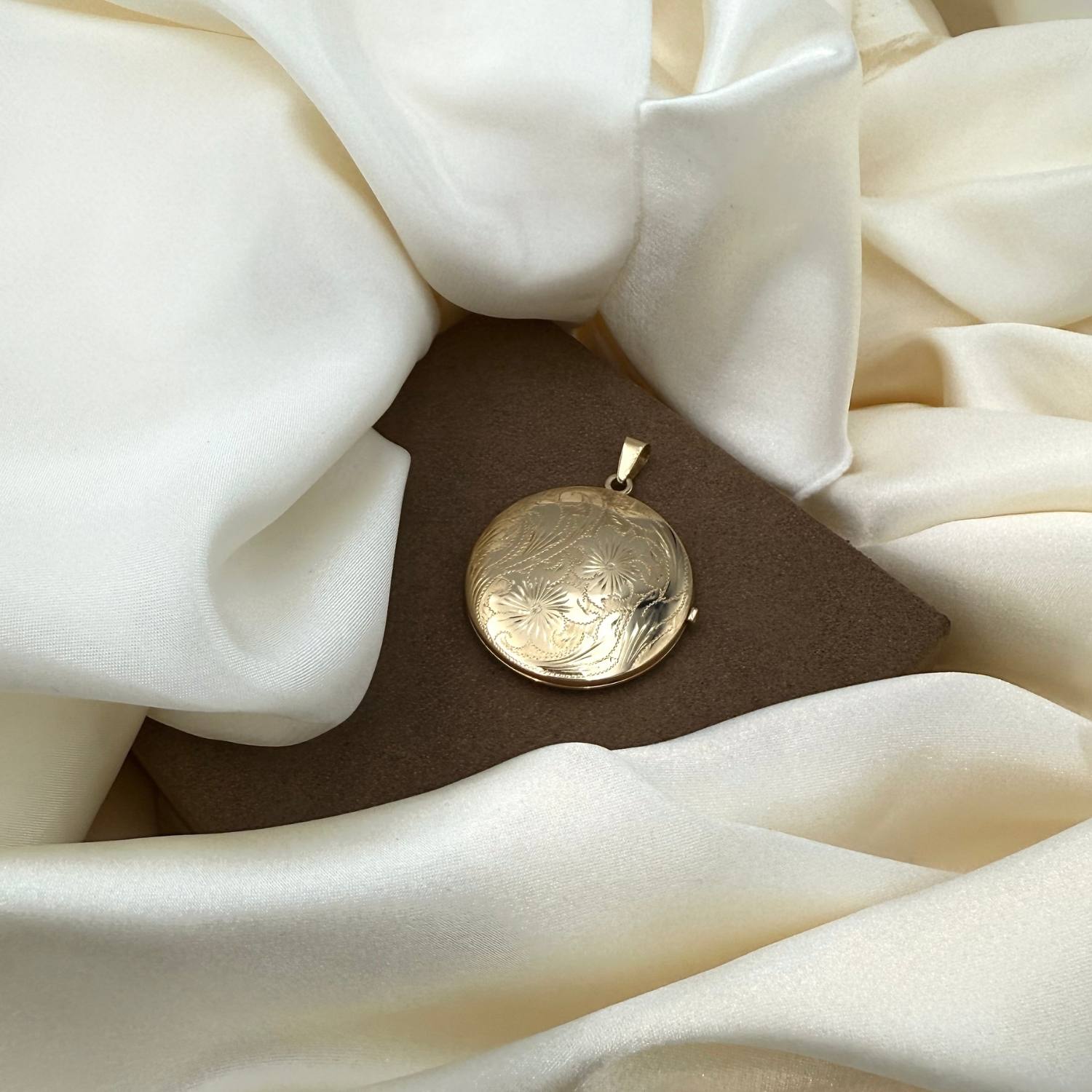 DETAIL236585