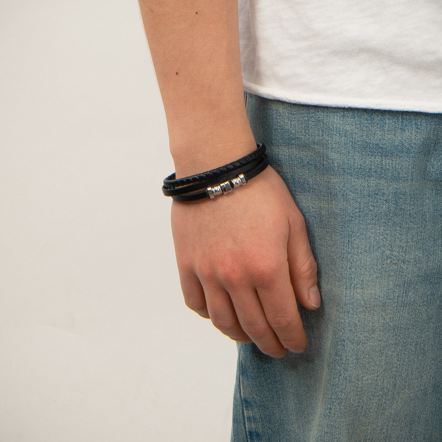 DETAIL237472