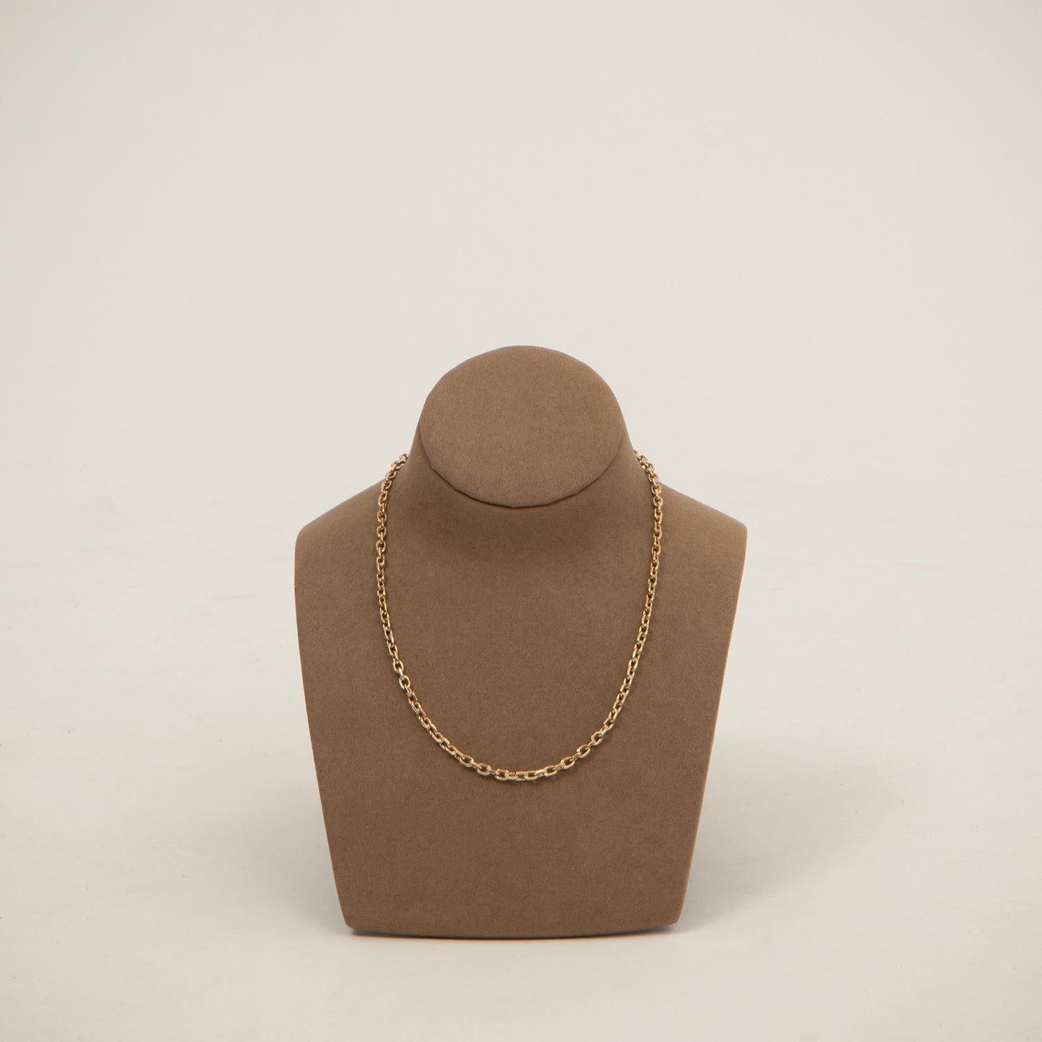 DETAIL235823