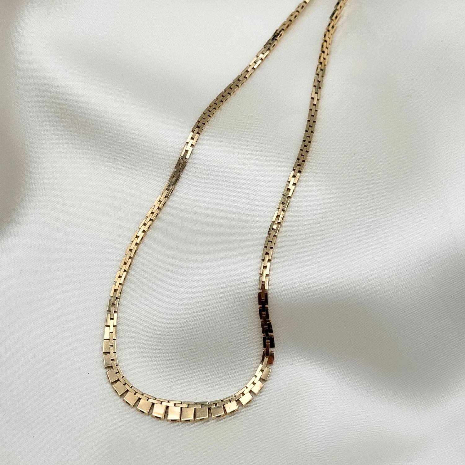 DETAIL236589