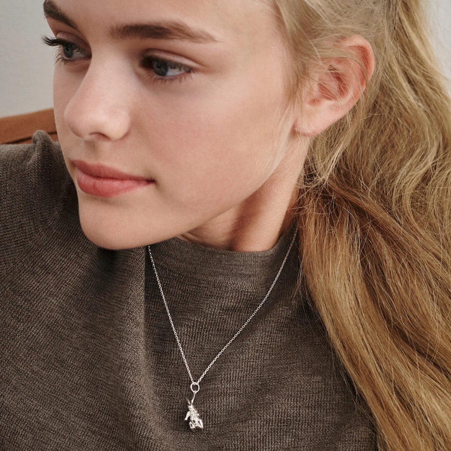 DETAIL235636