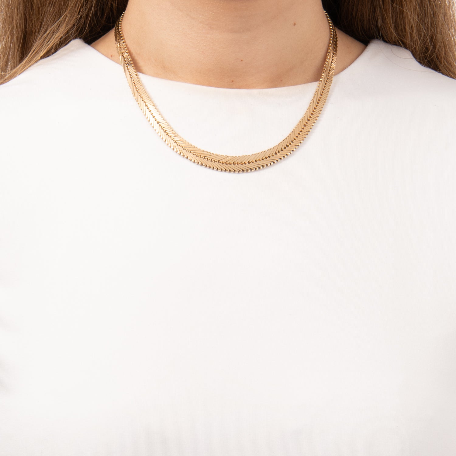DETAIL235890