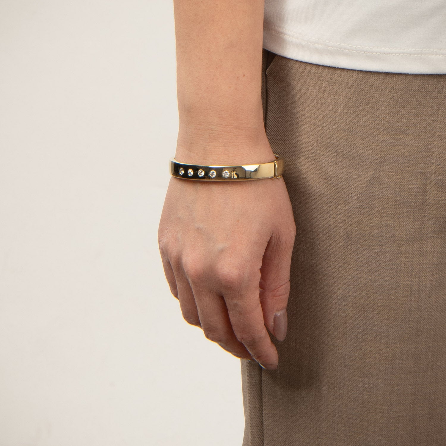 DETAIL236537
