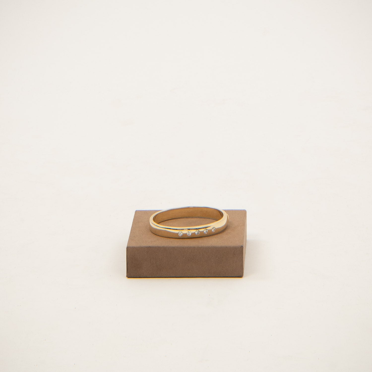 DETAIL236538