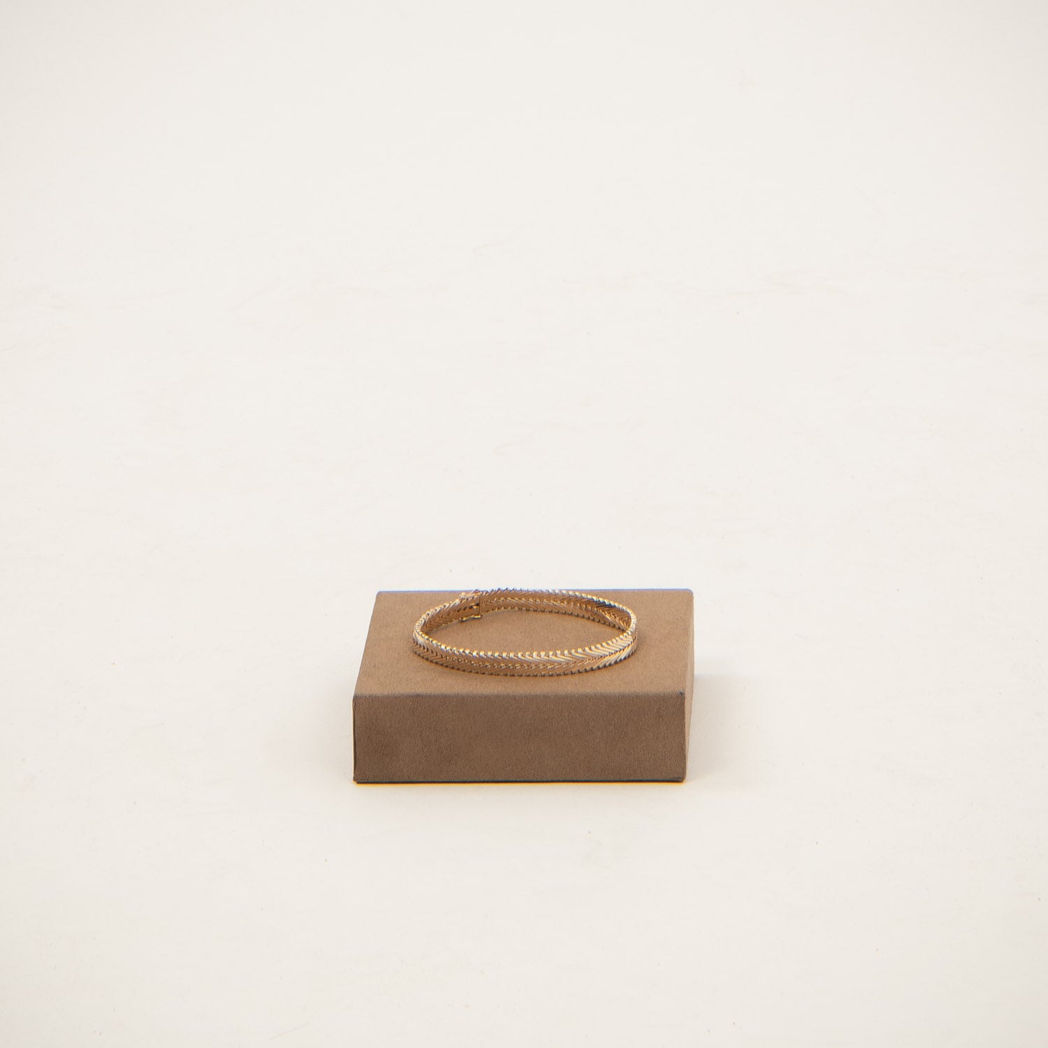 DETAIL236547