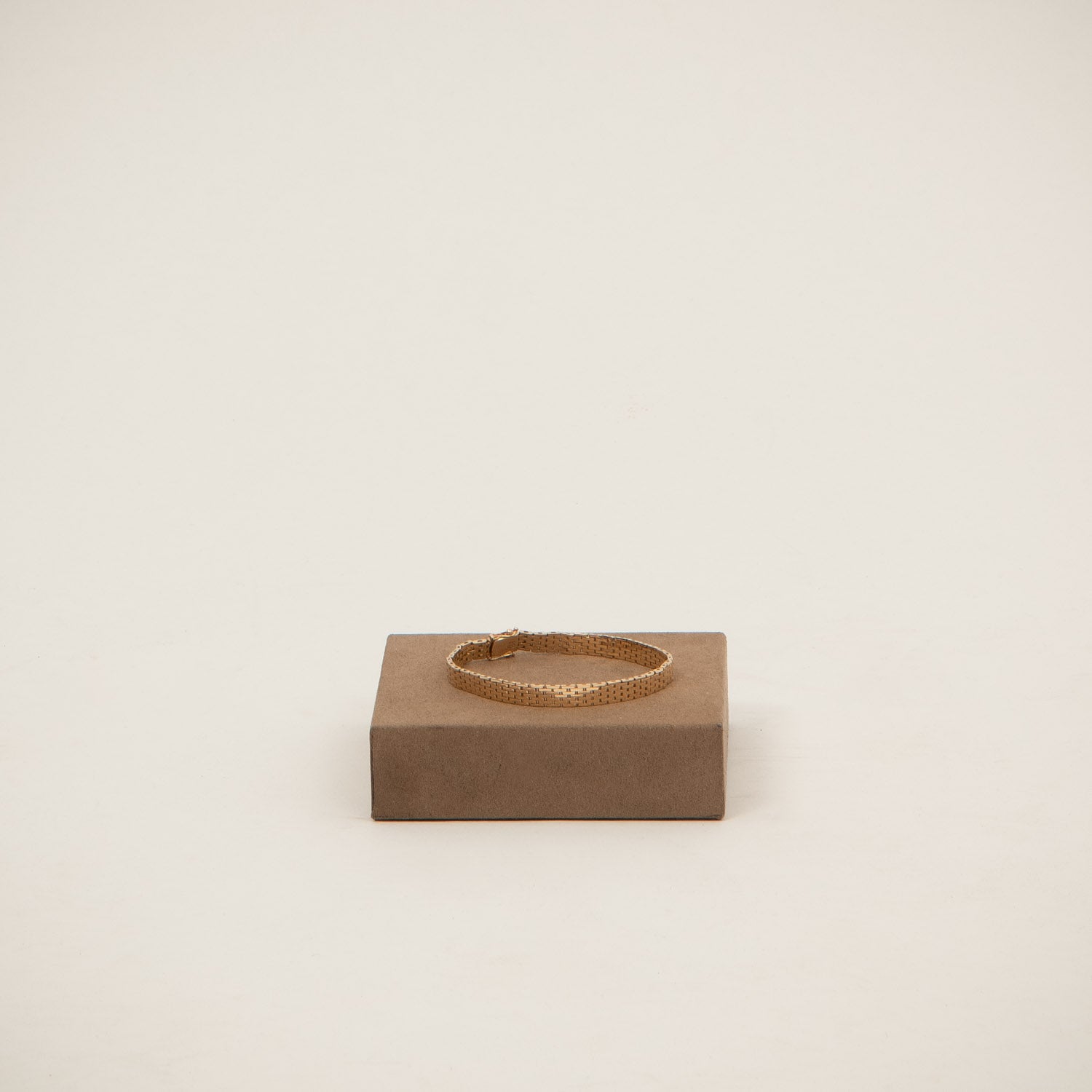DETAIL238840