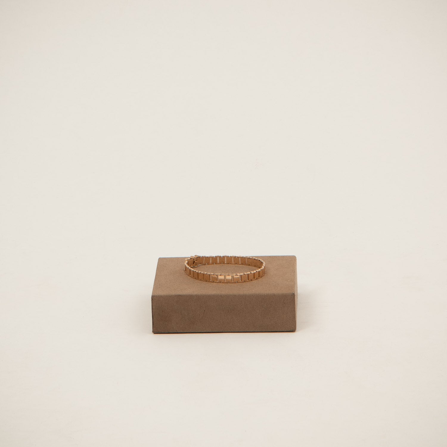 DETAIL238342