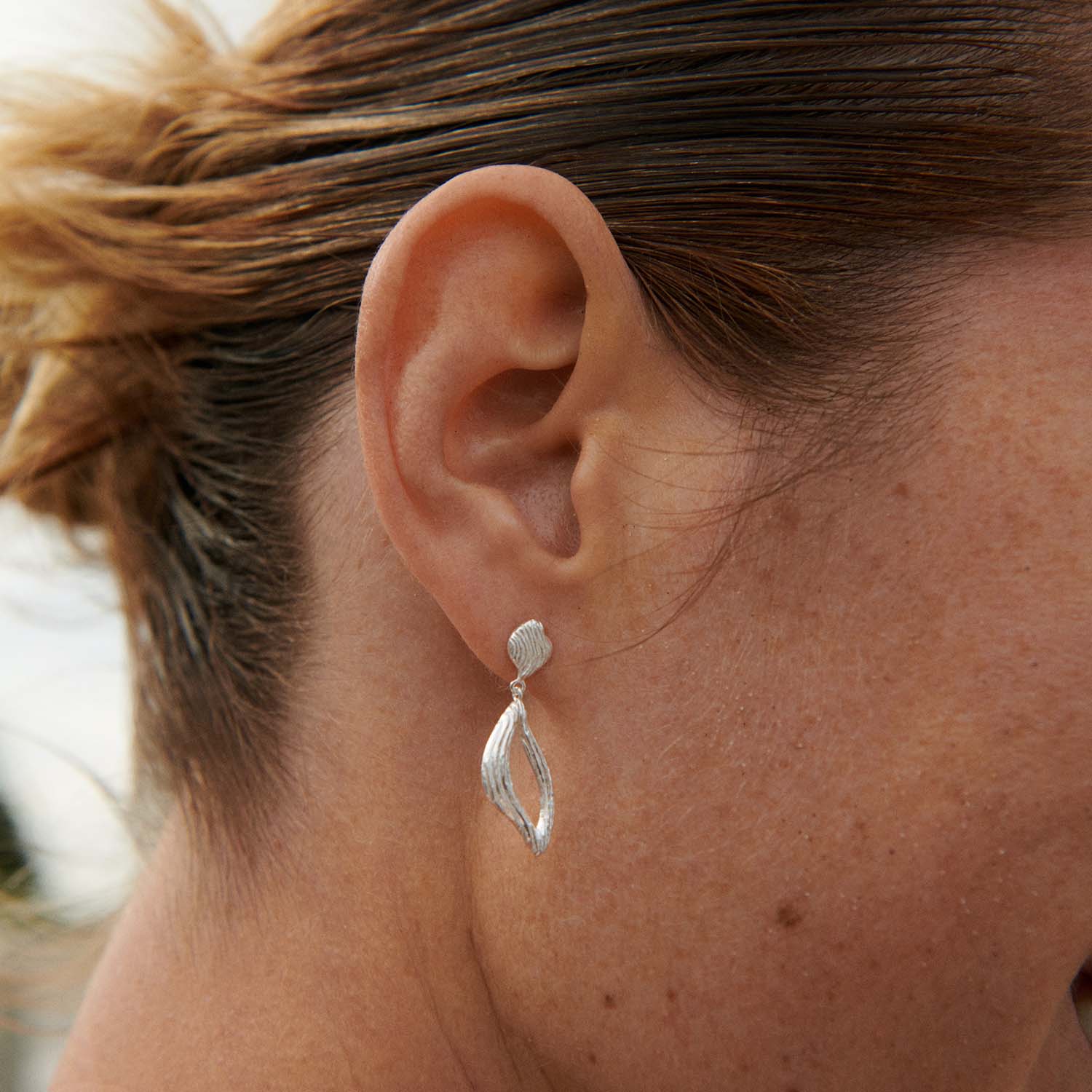 DETAIL212536