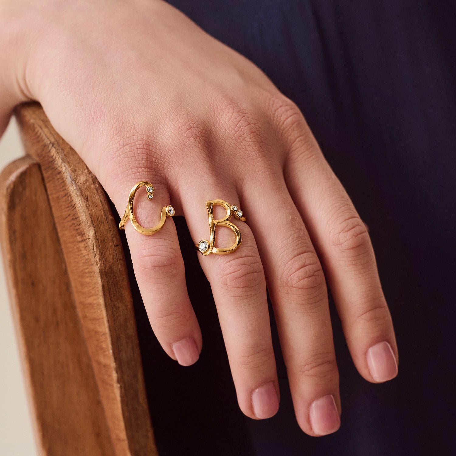DETAIL242001