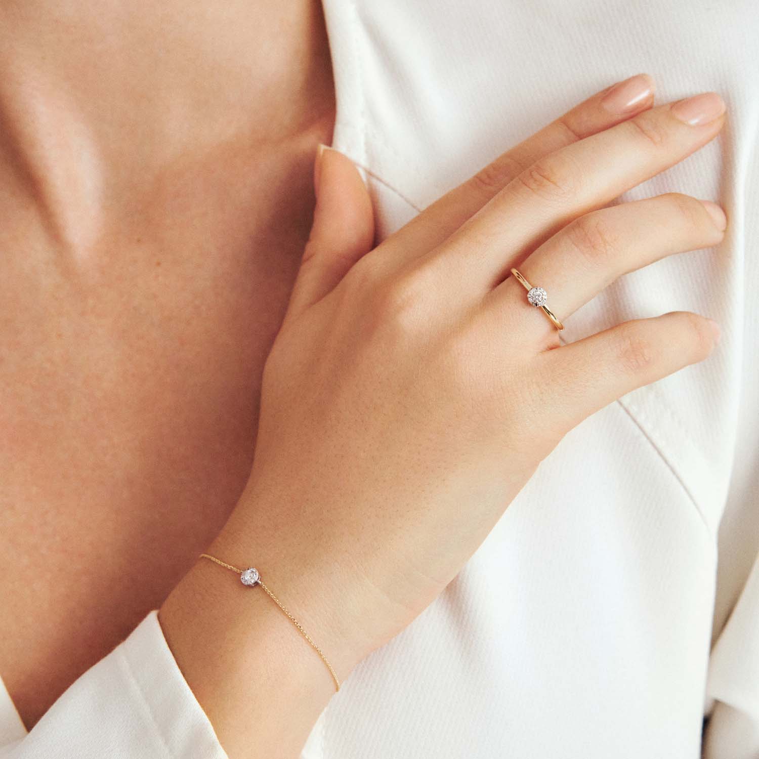 DETAIL235733