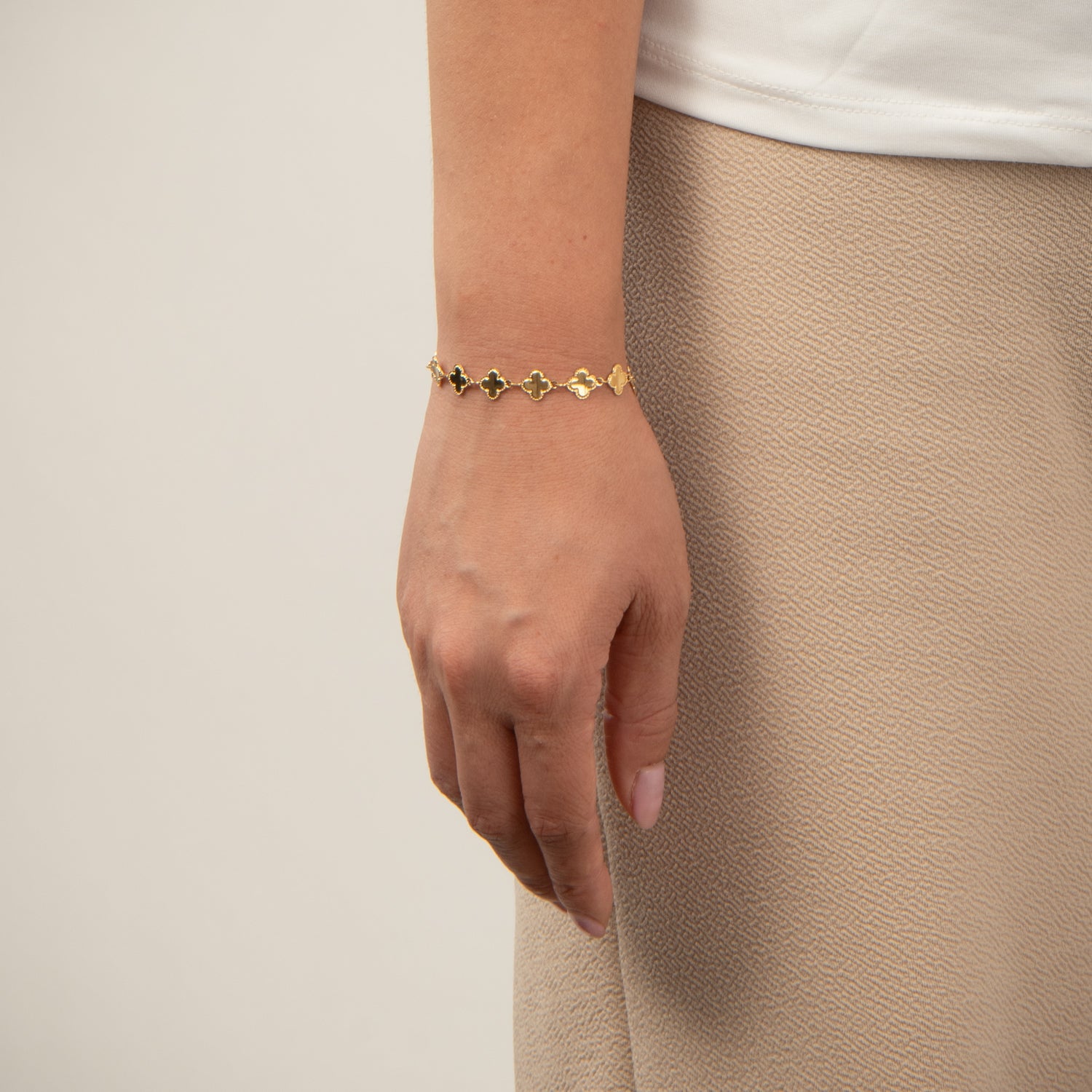 DETAIL232610